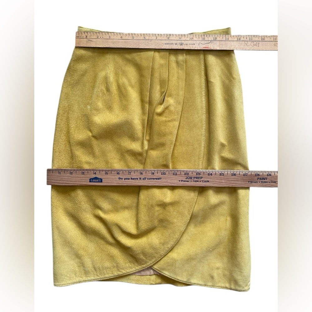 Vintage 1990s Danier suede leather vest and tulip skirt set Women - Picture 8 of 16